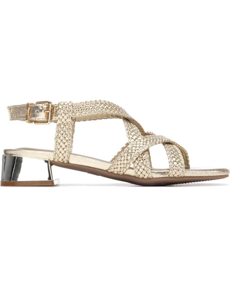 SANDALIAS XTI 145259 CON ACABADO METALIZADO METáLICO