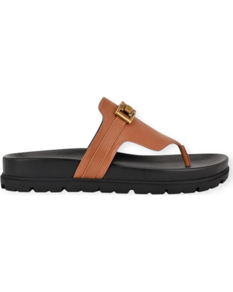 GUESS SANDALIAS TIPO CHANCLA CON HEBILLA METÁLICA FARRON MARRON