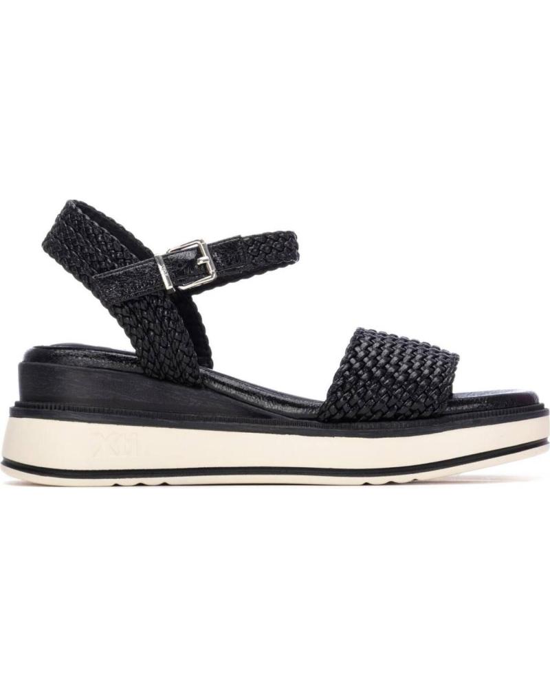 XTI SANDALIA DE PLATAFORMA CON TIRAS TRENZADAS XTI NEGRO