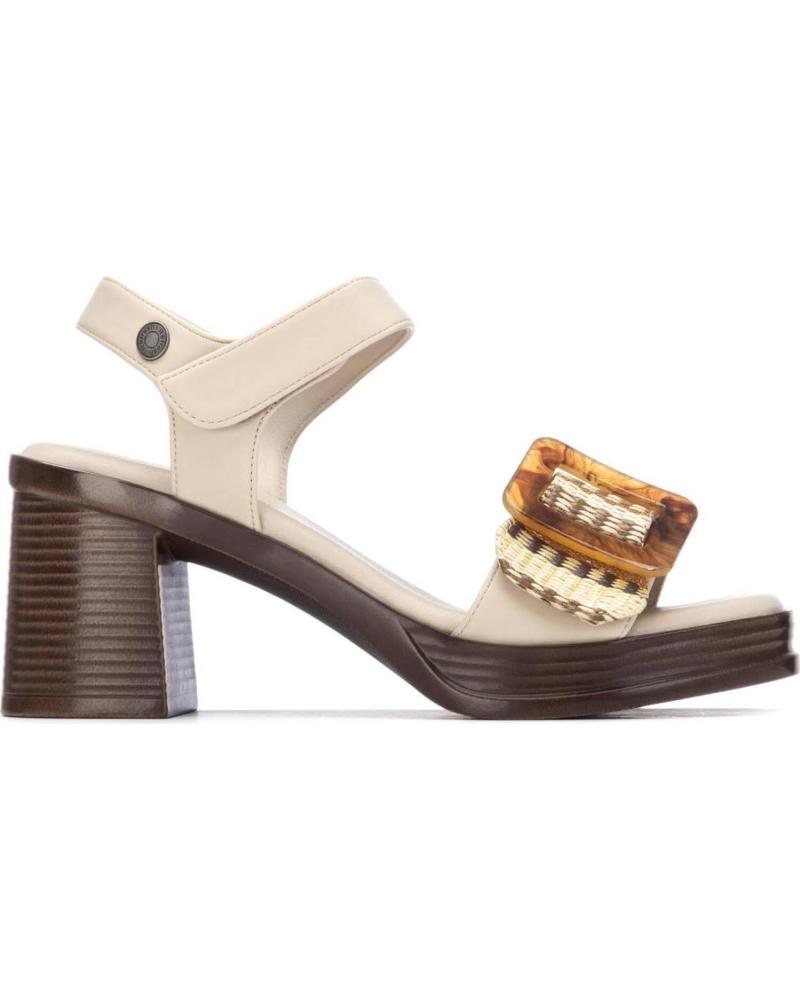 REFRESH SANDALIA DE TACÓN CON DETALLE TRENZADO Y CIERRE DE VELCRO BEIGE