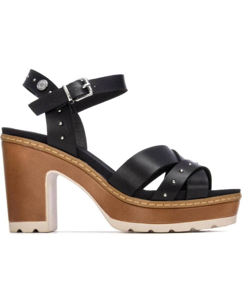 REFRESH SANDALIA PLATAFORMA REFRESH CON TACHUELAS NEGRO