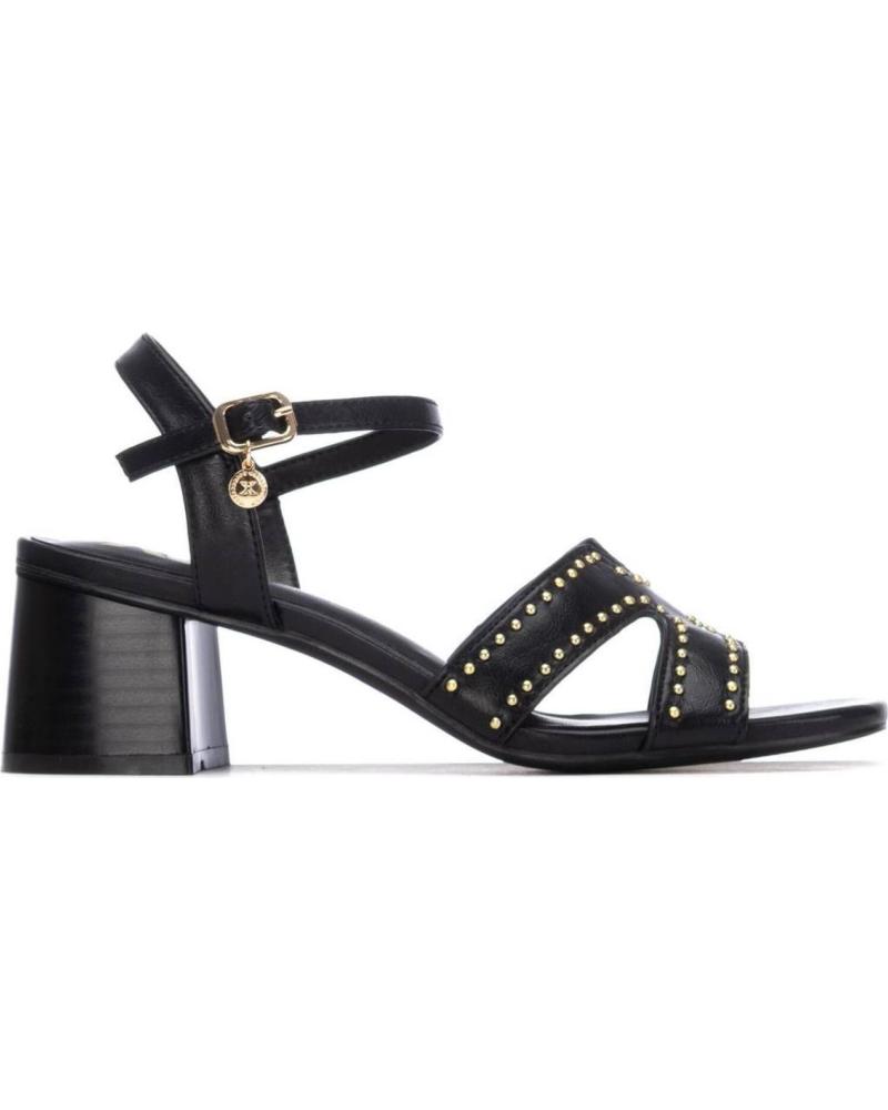 XTI SANDALIAS XTI 145464 CON TIRAS TACHONADAS Y TACÓN BLOQUE NEGRO