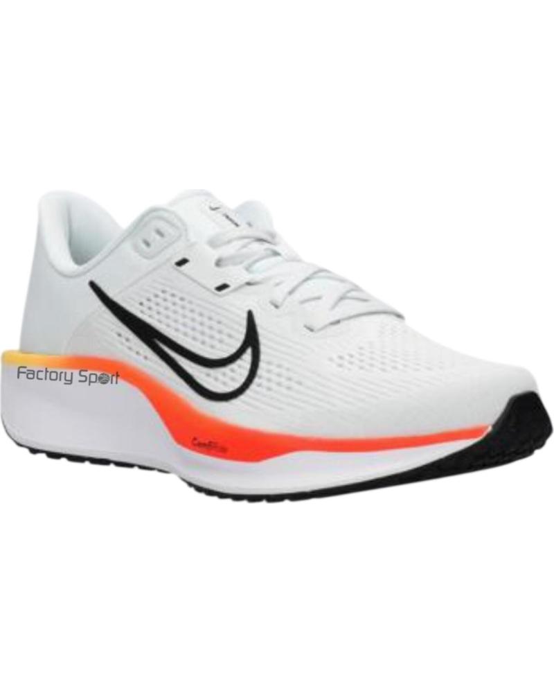 NIKE ZAPATILLAS DE RUNNING QUEST 6 VARIOS COLORES