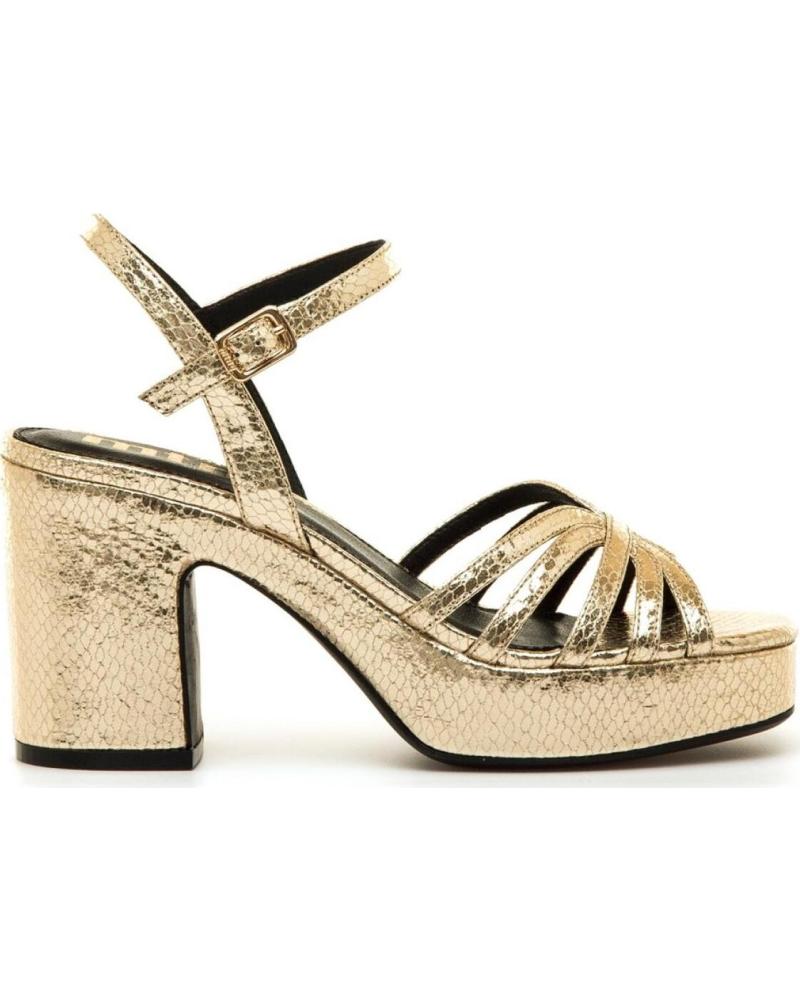 SANDALIAS MTNG 56646 CON TACÓN ANCHO Y PLATAFORMA GOLD