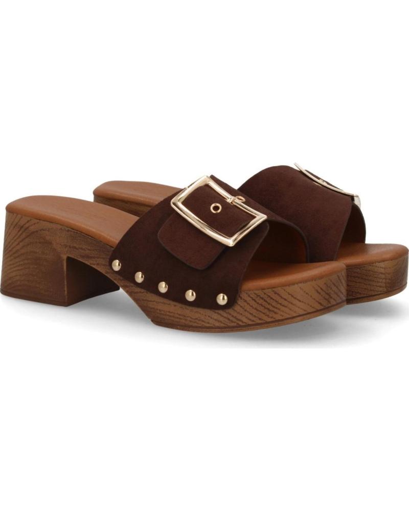 SPORT3PUNTO0 ZUECOS CON HEBILLA Y DETALLES DE TACHUELAS VARIOS COLORES