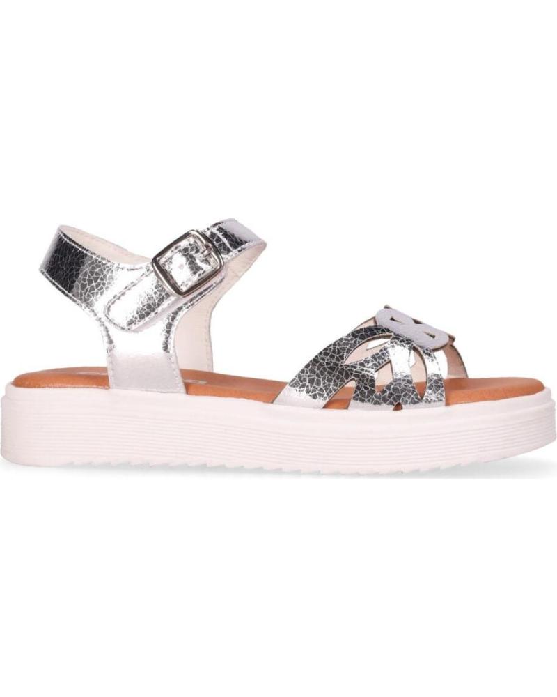 CHIKA10 SANDALIA EXPLORADORA CON HEBILLA PLATA-SILVER