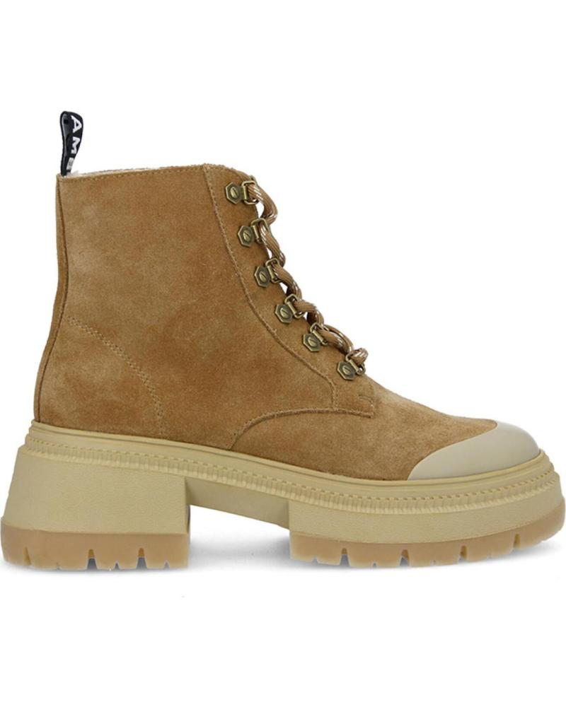 NO NAME BOTINES CON CORDONES Y SUELA TRACK NUTS