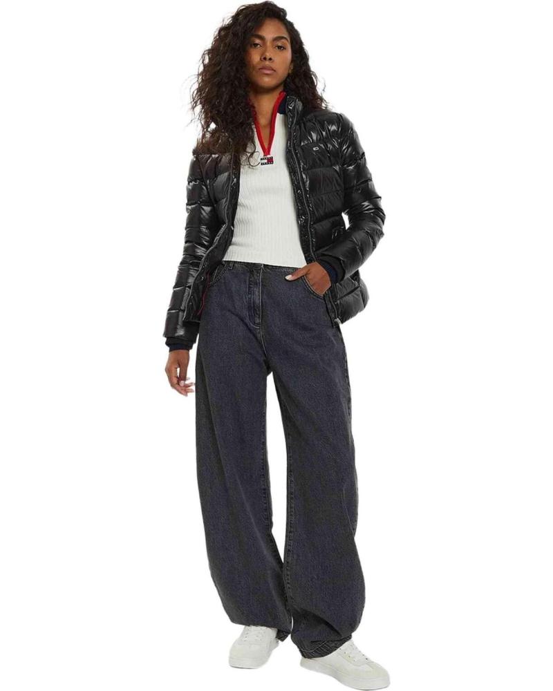 TOMMY HILFIGER CHAQUETA ACOLCHADA CON CINTURÓN NEGRO