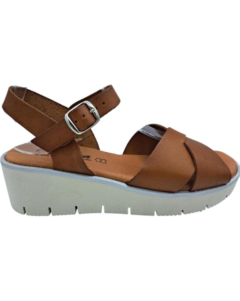 CALZADOMANIA SANDALIA DE PIEL CON PLATAFORMA Y CIERRE DE HEBILLA CUERO