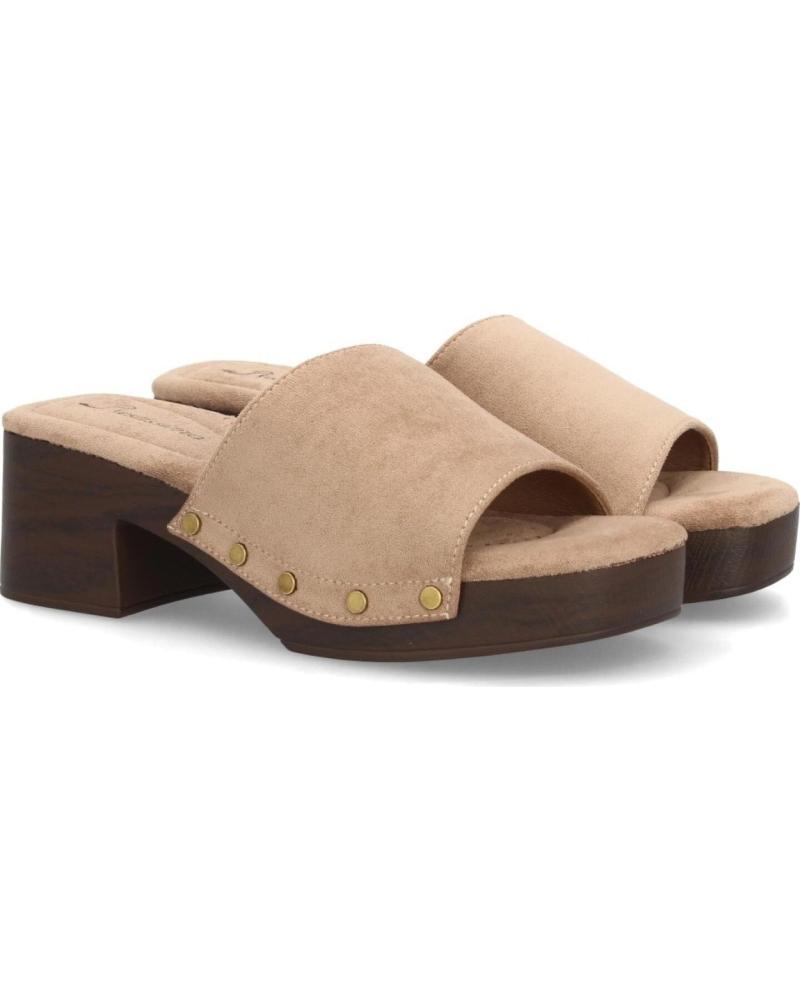 SPORT3PUNTO0 ZUECO F280-32 CON PLATAFORMA Y DETALLE DE TACHUELAS VARIOS COLORES