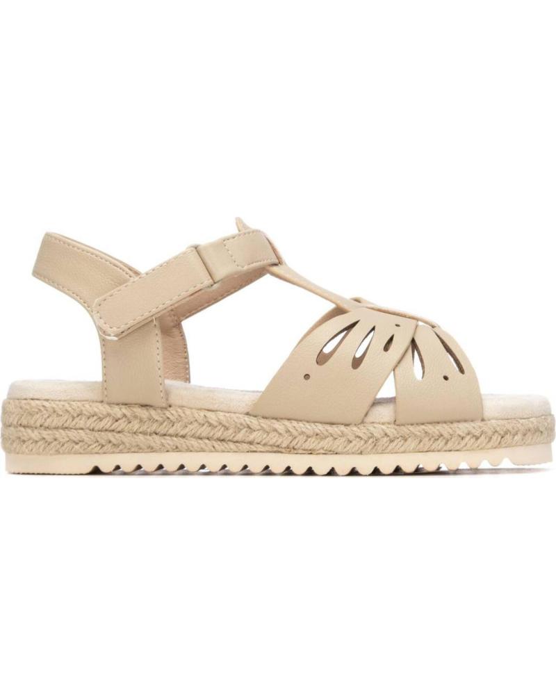 XTI SANDALIA PLATAFORMA CON CALADOS BEIGE