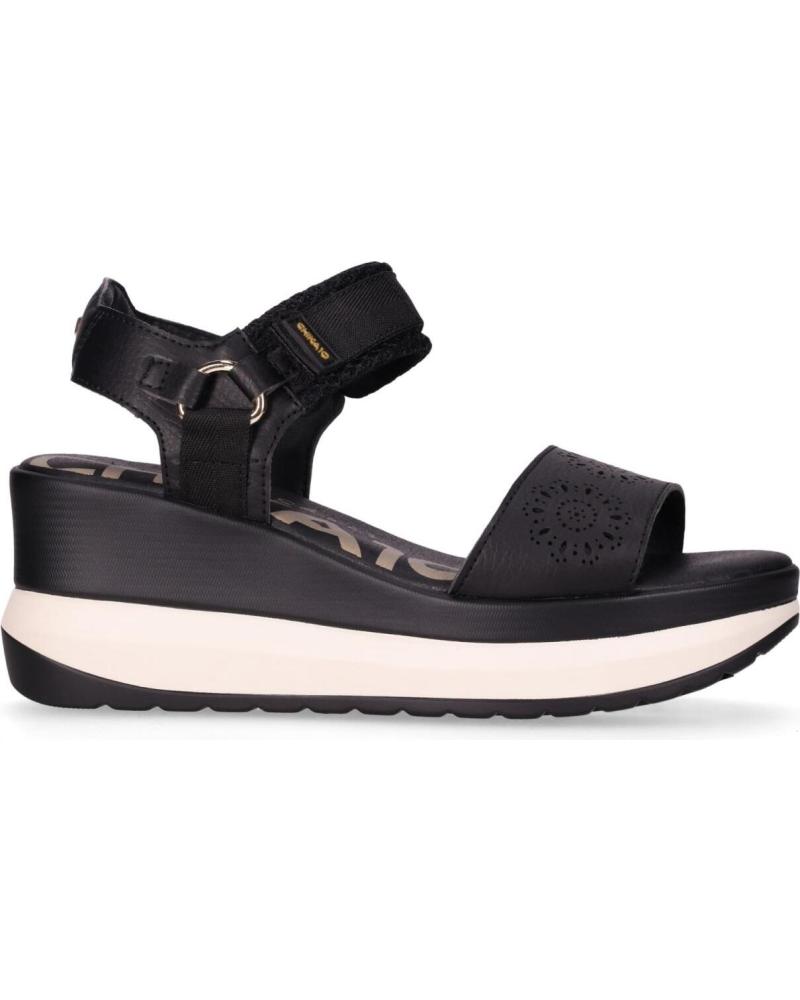 CHIKA10 SANDALIA PLATAFORMA ROCO NEGRO-BLACK