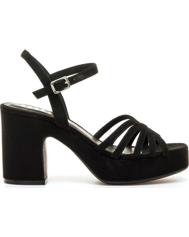 MTNG SANDALIA DE TACÓN CON PLATAFORMA Y TIRAS CRUZADAS MTNG NEGRO