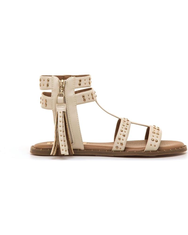 MTNG SANDALIAS PLANAS CON FLECOS Y TACHUELAS 55545 VARIOS COLORES