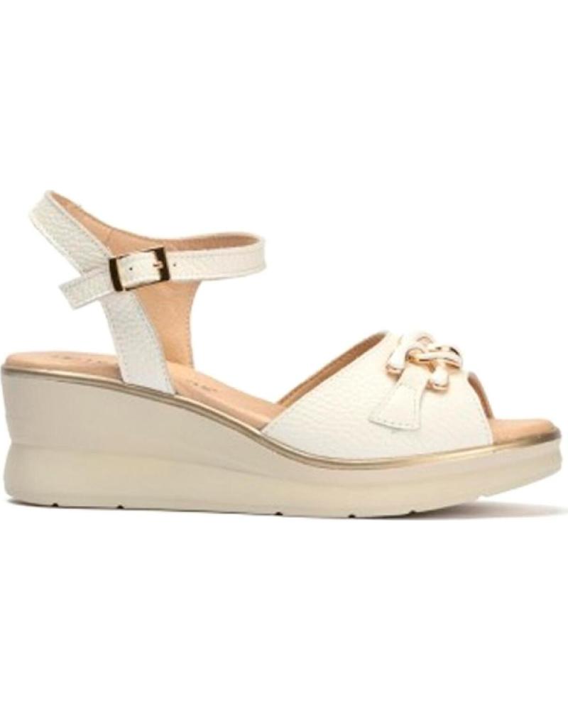 PITILLOS SANDALIA DE CUÑA CON HEBILLA AJUSTABLE BEIGE