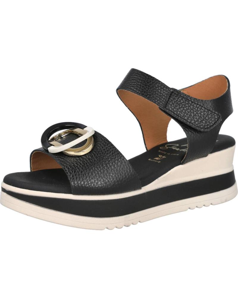 OH MY SANDALS SANDALIAS DE CUÑA 5974 CON ADORNO METÁLICO NEGRO