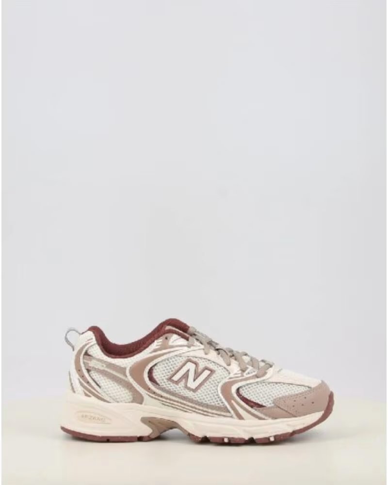 Zapatillas New Balance 530 en Beige Cob Beig