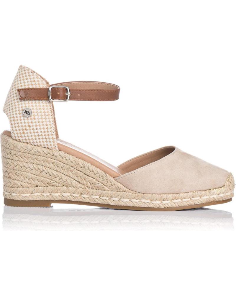 SANDALIAS DE CUÑA XTI 140746 CON CIERRE DE HEBILLA BEIGE